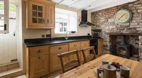 Bluebird Cottage - Image 2