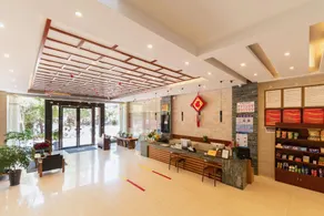 Manlin Hotel - Image 3