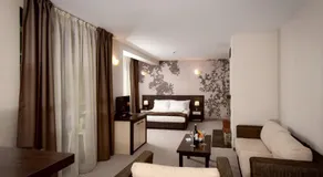 Rhodopi Home Hotel Chepelare- Half Board & Wellness - Image 2