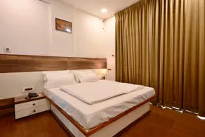 THE HEY HOTEL - Image 5
