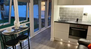 Delightful 1 bedroom chalet - Image 3