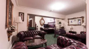 Roselawn Hotel - Image 2