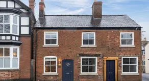Luxurious renovated cottage with log burner - Image 4