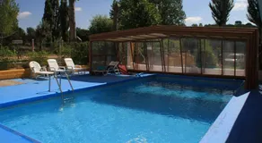 Isis de Cuenca Alojamiento Superior especial para Moteros con Piscina - Image 2