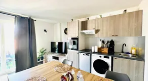 Les Jardins des Senteurs - Appartement privé avec piscine et parking - Image 3