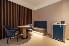Huanman Hotel (Xupu Liujin Plaza) - Image 4