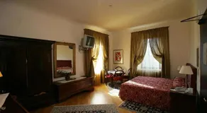 La Torre Hotel - Image 2