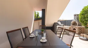 Luxe Holiday Home - Image 3