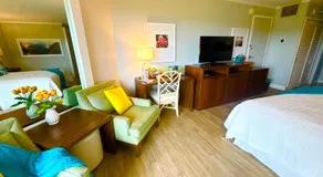 Pristine Hotel Room at Popular Resort - Image 2