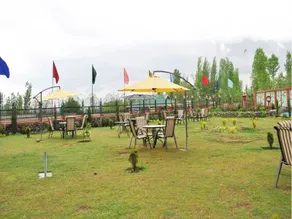 Apple Tree Resort - Image 5