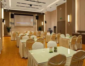 Manhuan Smart Hotel - Image 4