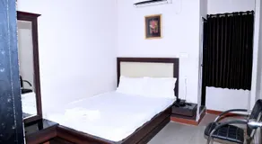 Hotel Meridian Inn - Image 2