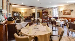LOGIS Hôtel & Restaurant - Au Bord du Lac - Image 2