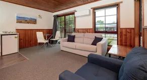Kitty's Cottages - Managed by BIG4 Strahan Holiday Retreat - Image 2