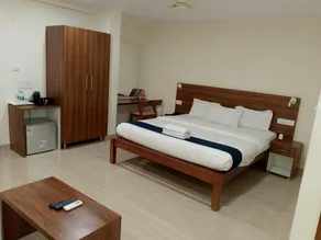 Sathya Sai Sankalp Hotel - Image 1