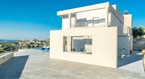 Modern Private Villa with Infinity Pool - Image 5