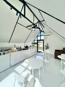 Paradise Resort & Cafe - Image 5