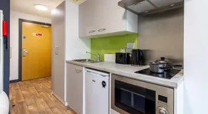 For Students Only - Apartments at Cross House in Plymouth - Image 5