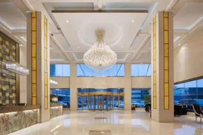 Rezen Hotel Huayuan - Image 3