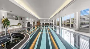 Loft-Style Waterfront Apartment - Image 3