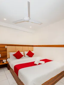 Hotel KGN Near CST Railway Station Mumbai and Haj House Mumbai Near Crawford Market Mumbai - Image 2