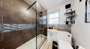 Simply The Bay - Part of the The Bay Filey Holiday Village with pool, gym and direct beach access, pub, restaurant, tennis and meadows walks - Image 2
