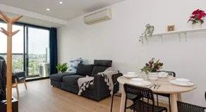 Southyarra Vogue 2BR2BA +Pool+WIFI+FreeParking - Image 5