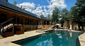 Peaceful Woodbridge Hideaway - Image 4