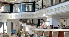 Astoria Grand Hotel - Image 3