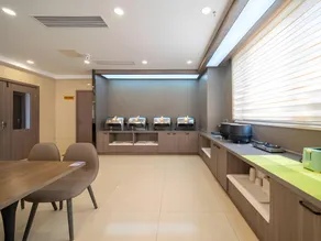 Geli Hotel Shanghai Pudong New District Disney Boulevard Xiupu Road - Image 4