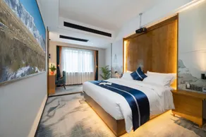 Danliansi Cinema Hotel (Zhuzhou Hejiatu Branch) - Image 2