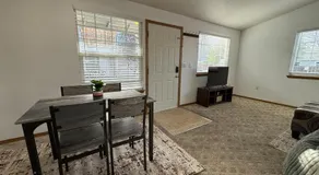 Huckleberry's Hideaway - Image 4