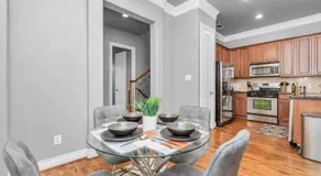 Prolific 3Story w Game Room-HotTub-Near DT - Image 5
