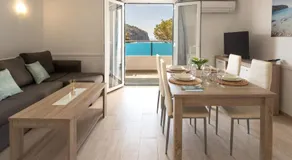 DOLS MAR APARTMENTS - Image 2