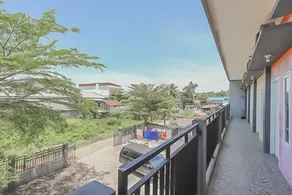 RedDoorz At Pelangi Guest House - Image 5
