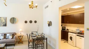 Chic 2BR Oasis- Modern Cozy Escape - Image 4