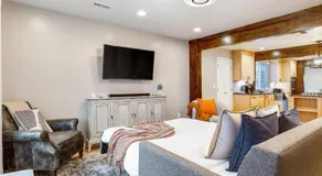 Perch - Beacon Hill Abode - Image 2