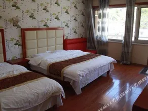 wulingshanLongmai Fengqing Holiday Hotel - Image 4