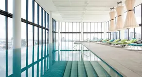 Crown Metropol Melbourne - Image 3
