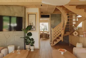Lovelia - Luxury Mountain Chalet with Hot Tub - Image 3