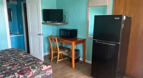 Pinelodge Motel - Image 3