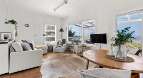 Moon Gate at Culburra - Pet Friendly Absolute Beachfront - Image 3