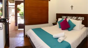 Plaza Medina Hotel - Image 2