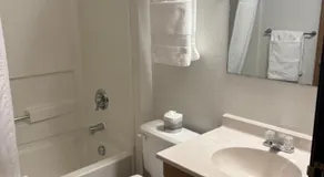 Prairie Ridge Inn - Image 2