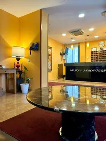 Hostal Aeropuerto - Image 5
