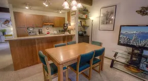 Forest View Townhouse - Image 4