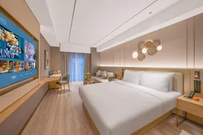 Vienna Hotel - Image 2