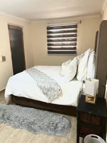 Royaltics place - Image 4