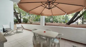 Collins Apartments - Image 3