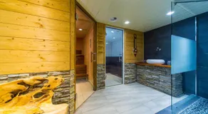 Hotel Hubertus - Image 2